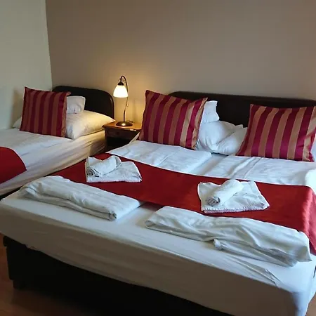 Hotel Napsugar Balatonmariafurdo