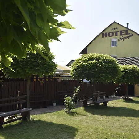 Hotel Napsugár Balatonmáriafürdő