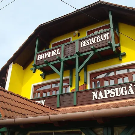 Hotel Napsugar Balatonmariafurdo